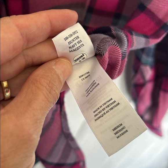 Rails Hunter Plaid Button Up in Navy & Magneta - Picture 9 of 9